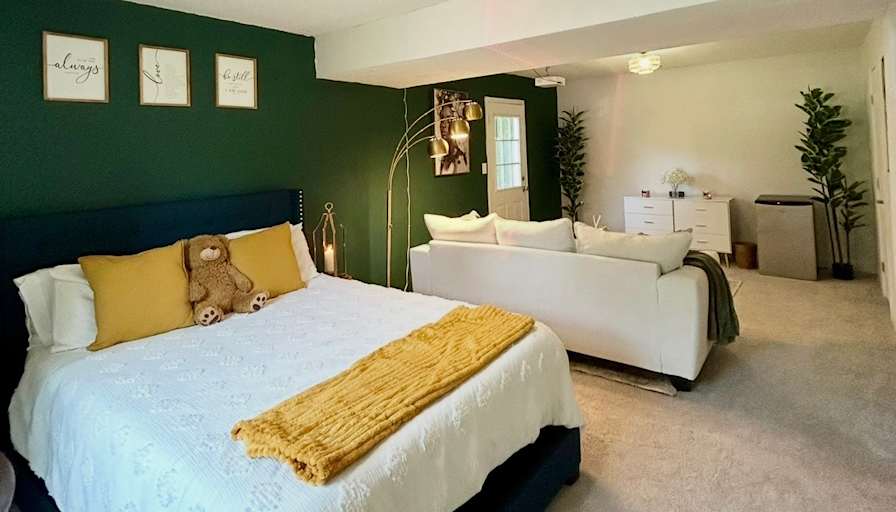 Belinda's room