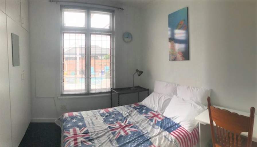 Jos Michele Milne's room