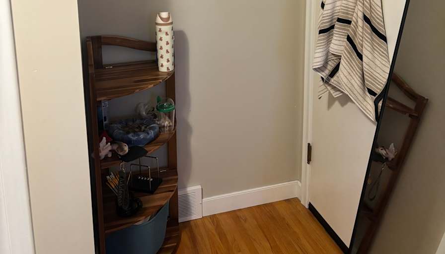 shaynah's room