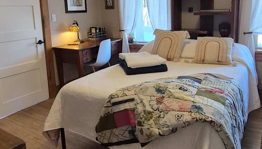 Vicky's room