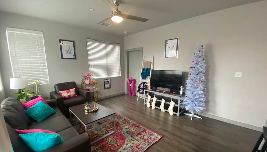 Thu Nguyen's room