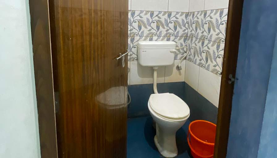 Murali Krishna M's room