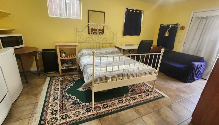 Dennis Pow-Sang's room