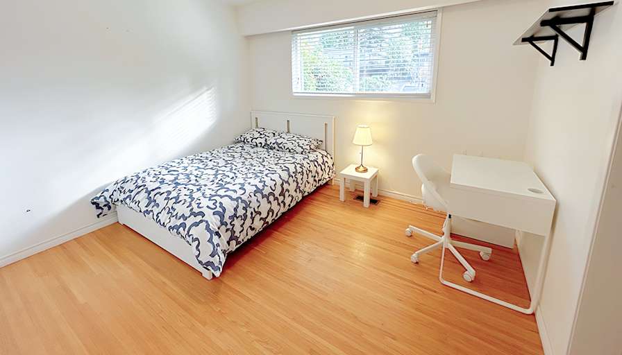Shirin's room
