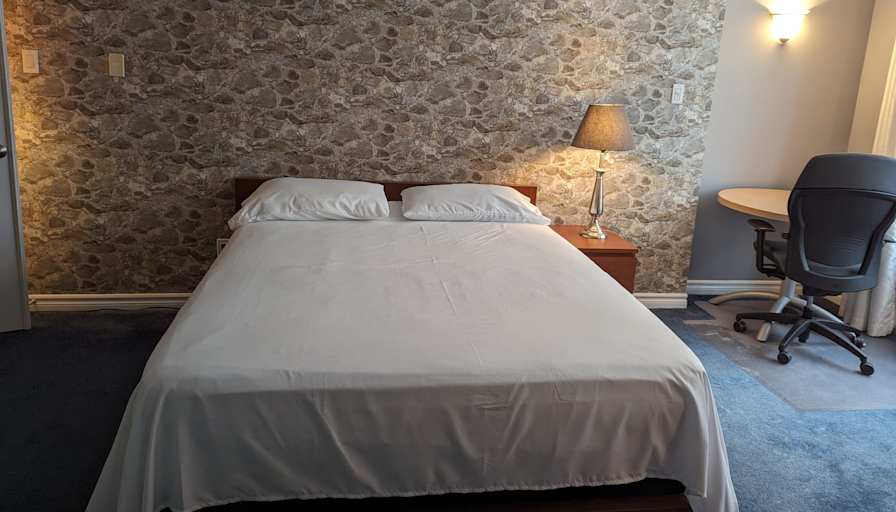 Mohammad's room