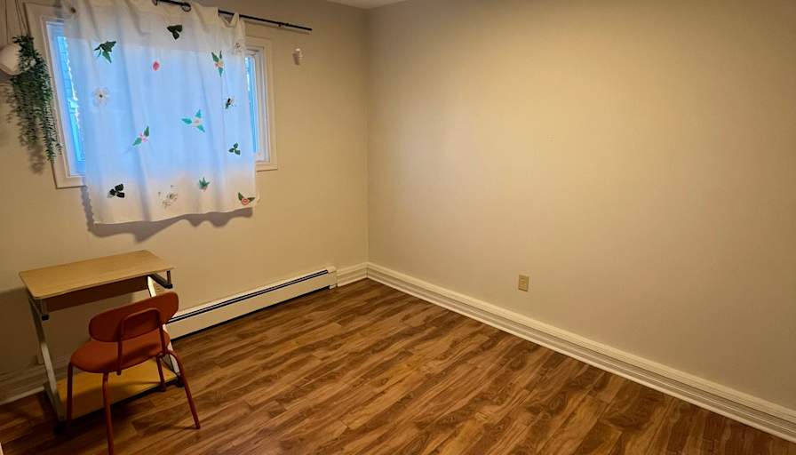 Frankia's room