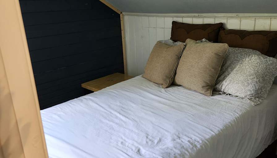 Shak's room