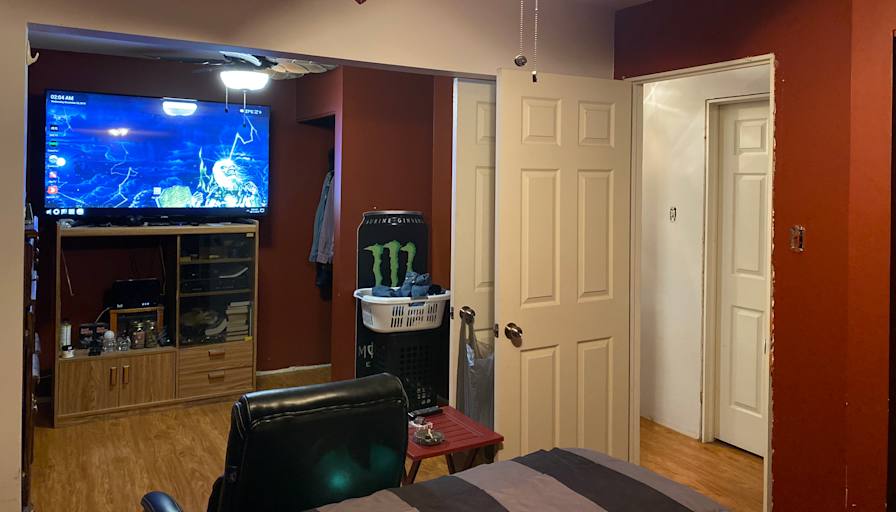 Phill's room