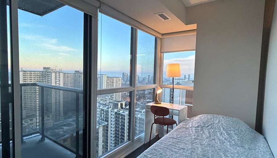 Gulden Bozbay's room