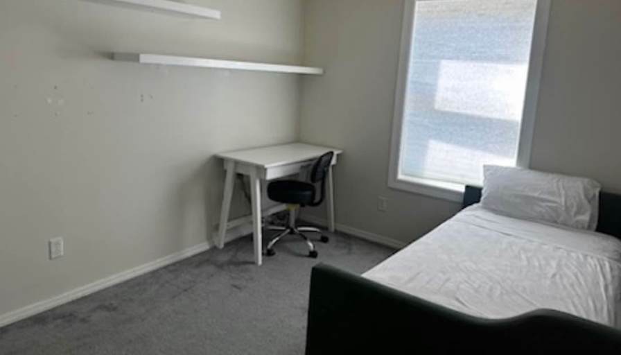 Kelly's room