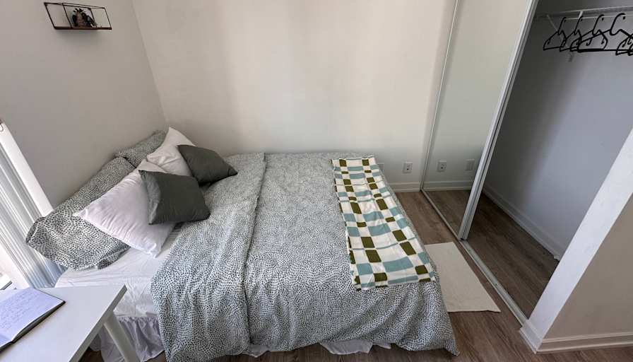 melisa derya's room