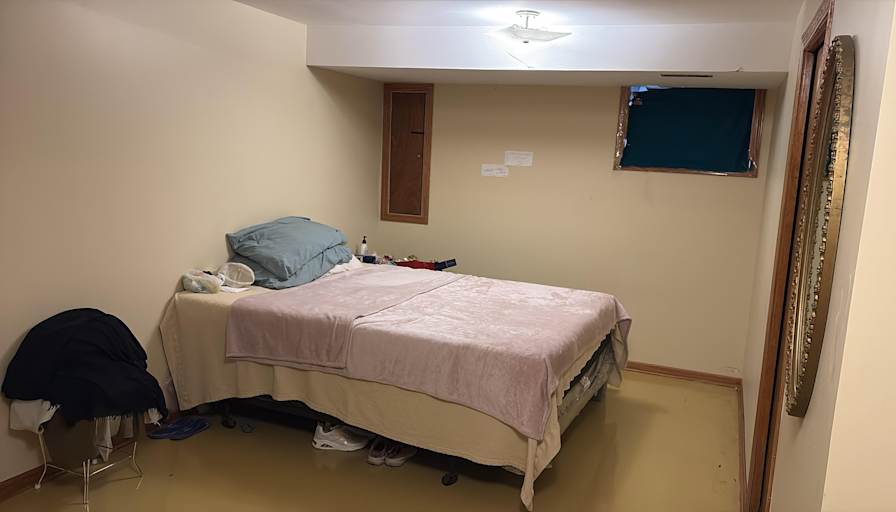 Asma's room