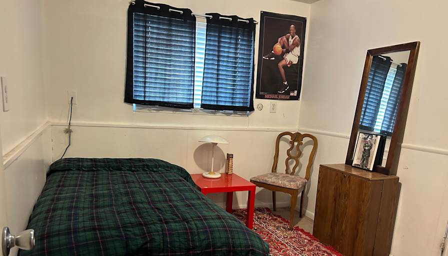 Joleen's room