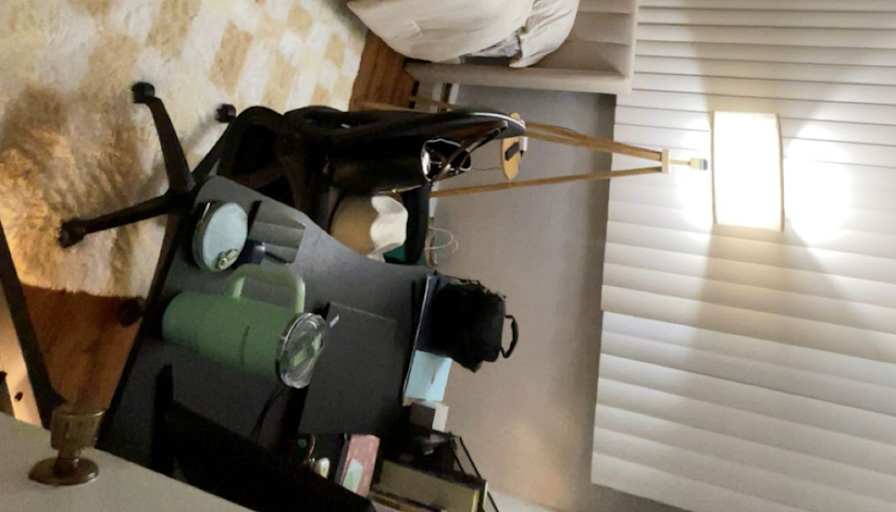 Niloufar's room