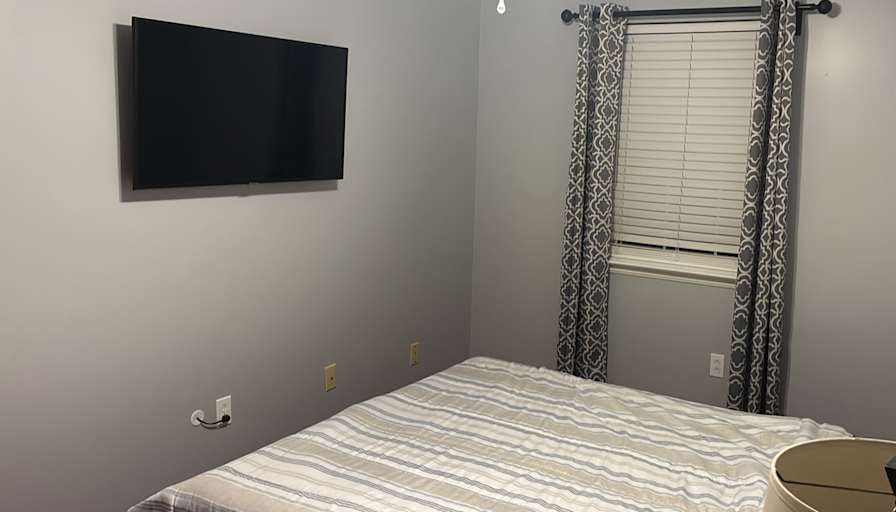 Thomas's room