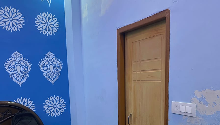 Dixant Maan's room
