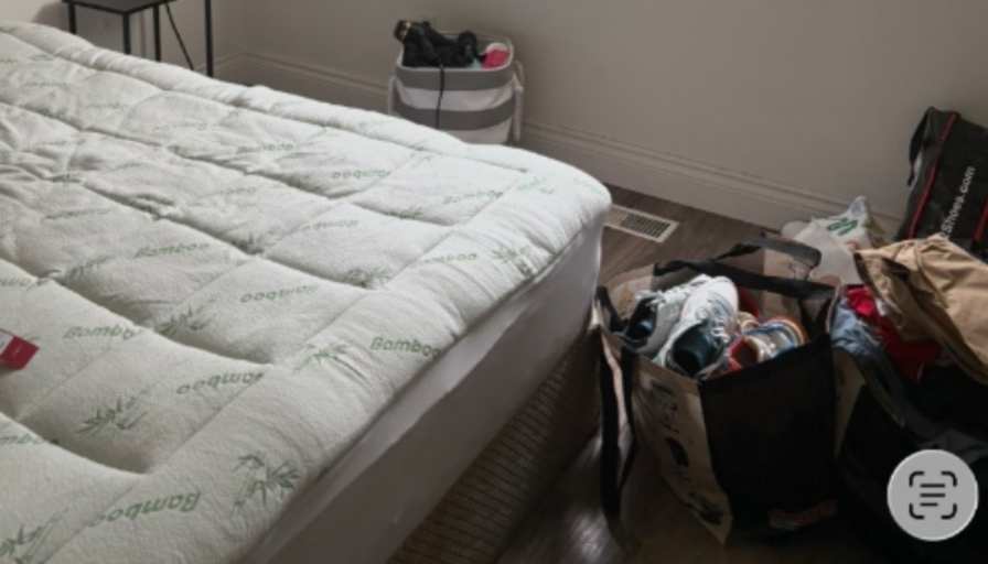Andrea's room