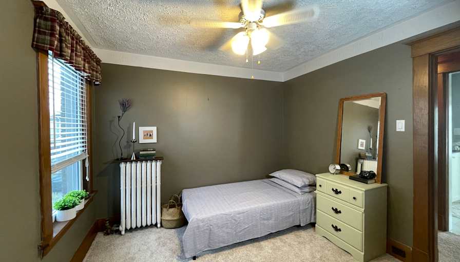 Jennie's room
