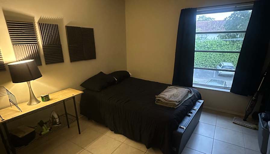 Lorenzo's room