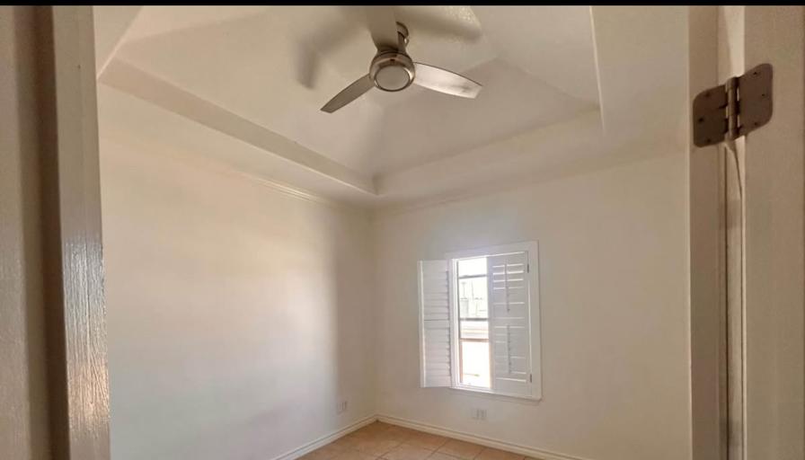 kassandra's room
