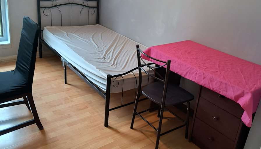 Xian's room