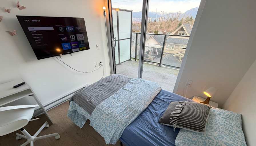 Olivia's room