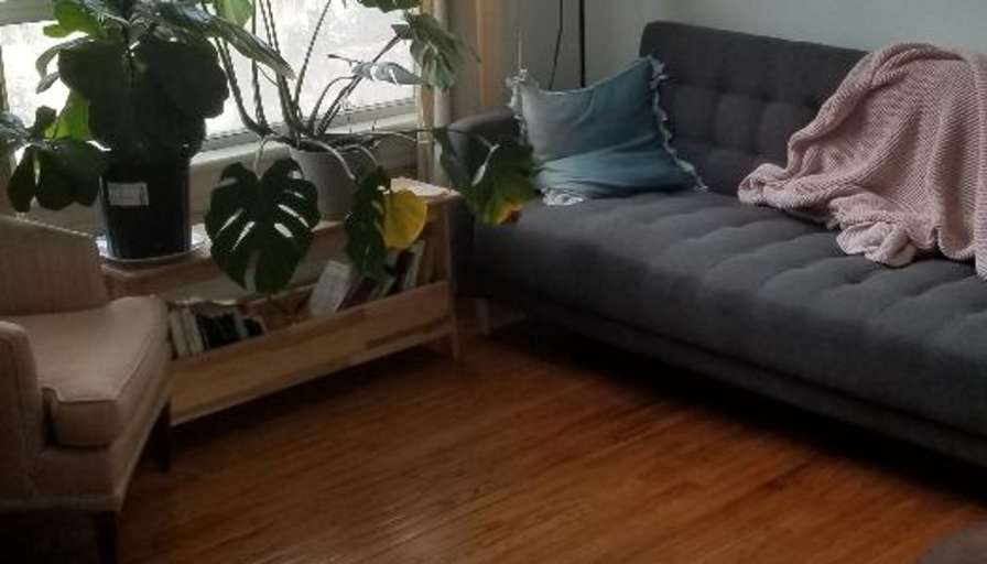 Lynda's room