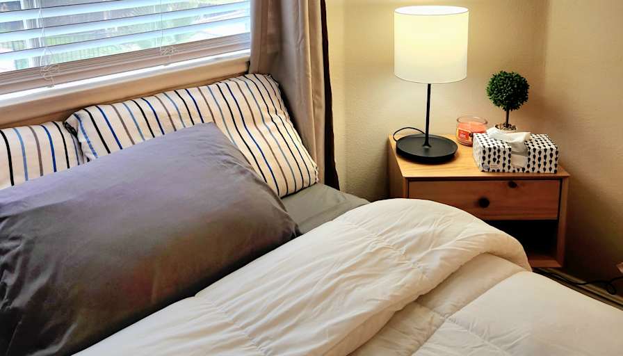 Aron's room
