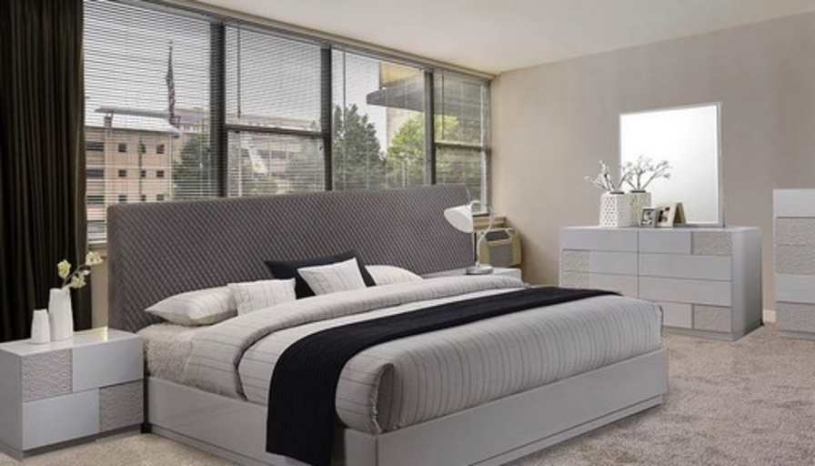 Kausar's room