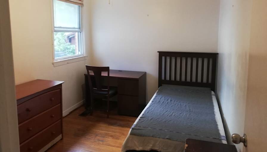 BILL's room