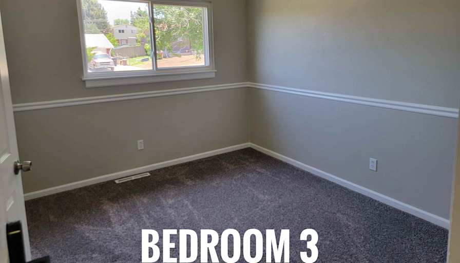 HomeCrew's room