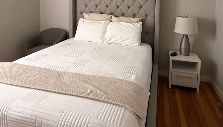 liz's room