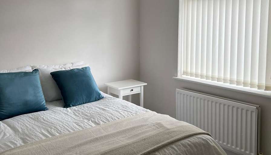 Nas's room