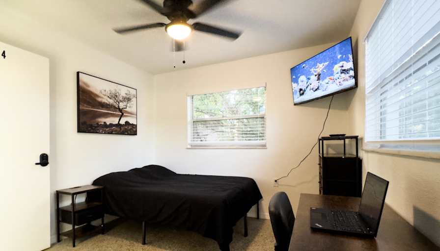 PadSplit's room