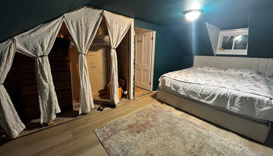 Genna's room