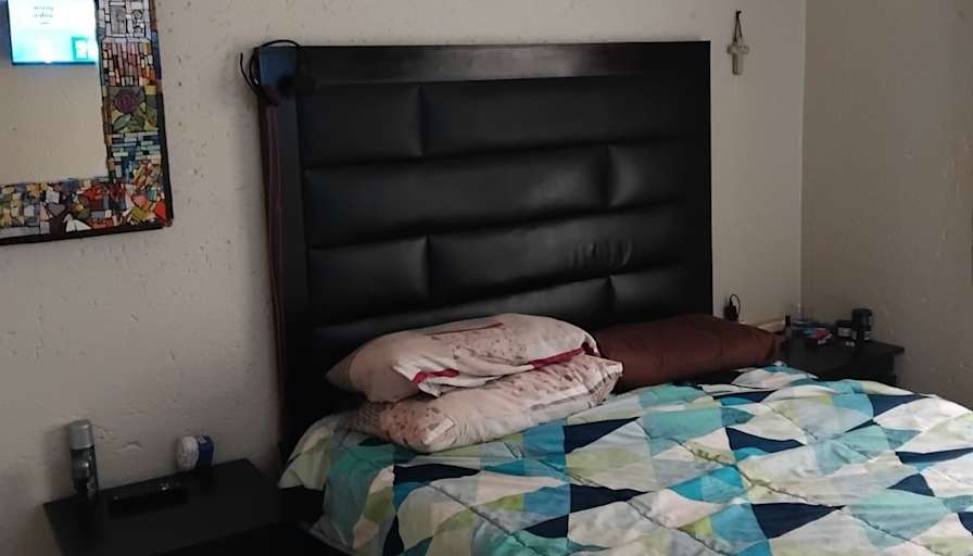 MNR JACQUES F DU PLESSIS's room