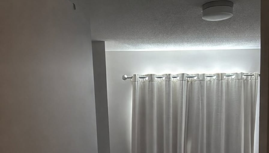 Naomi's room