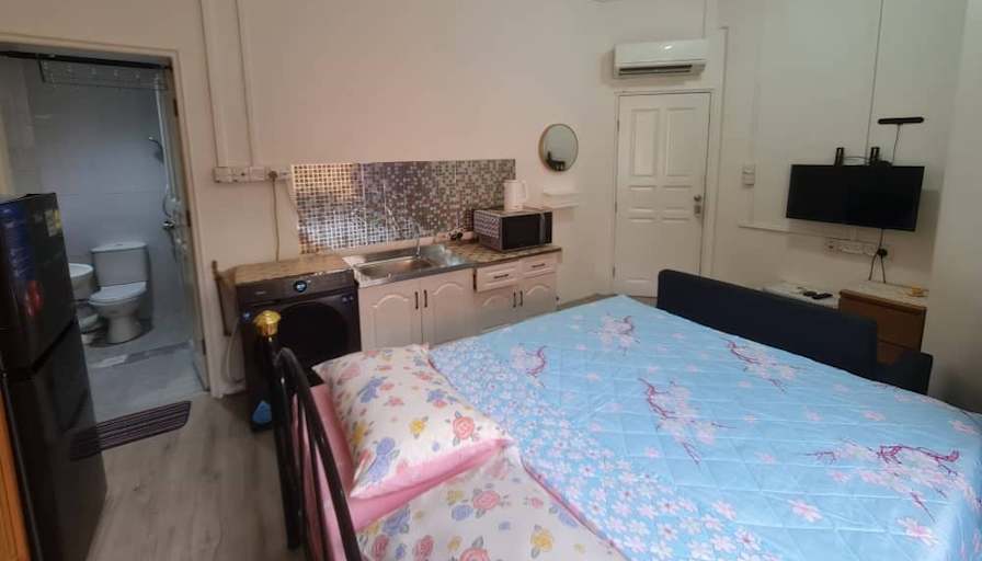 Roomy's room
