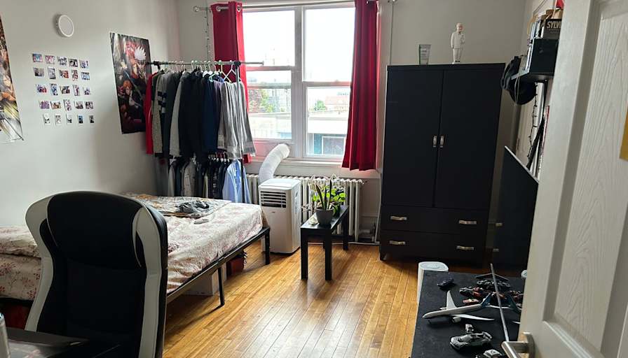 Sakshar Saha's room