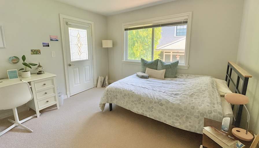 ekh's room