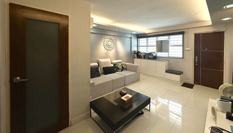 Ken's room