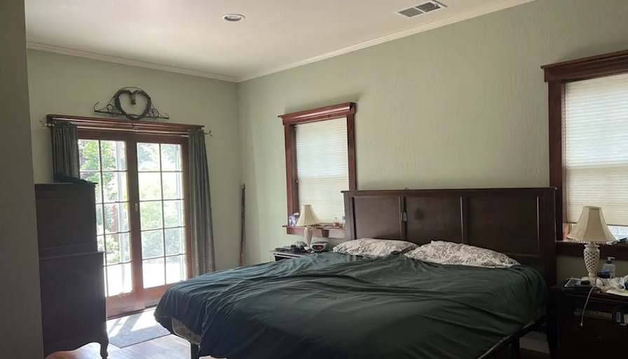 Stephanie's room