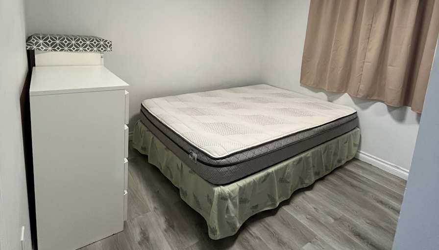Kamee's room
