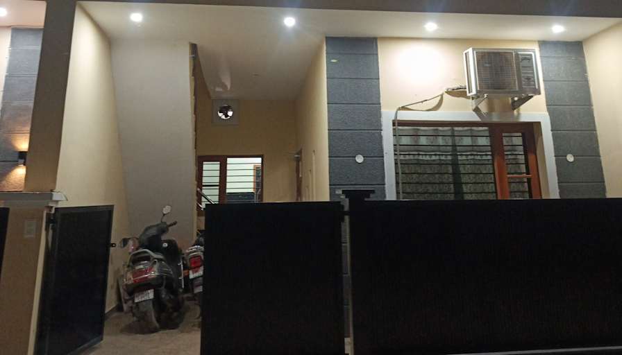 Armaan's room