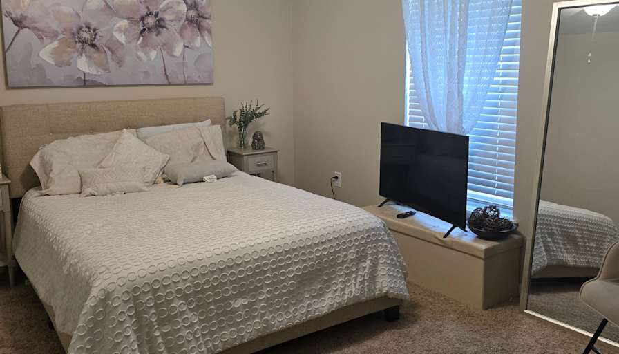 JARAYMIS's room