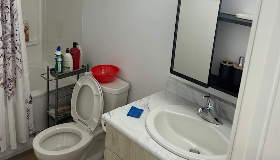 Oladotun's room
