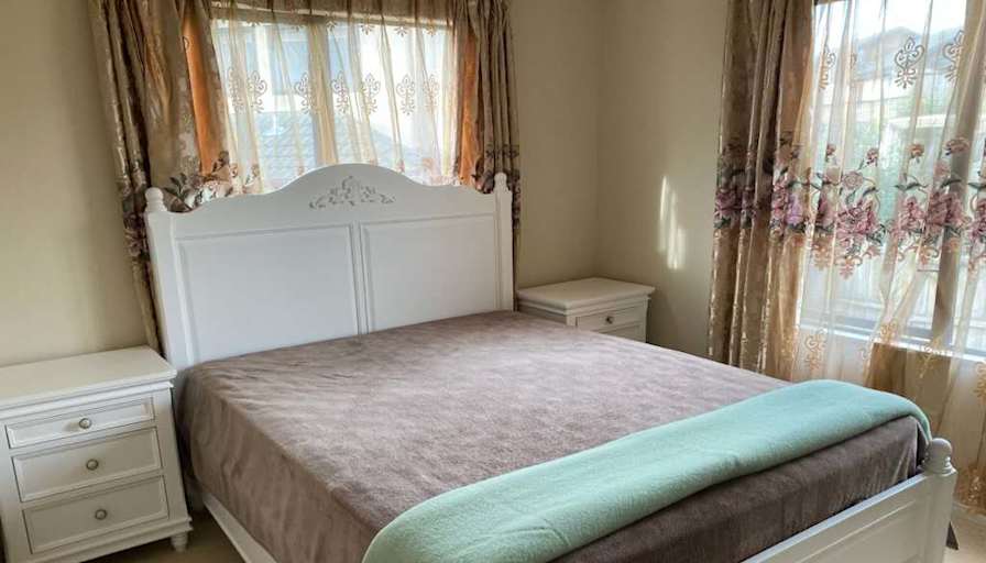 Miki Peng's room