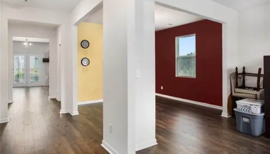 LaToya's room
