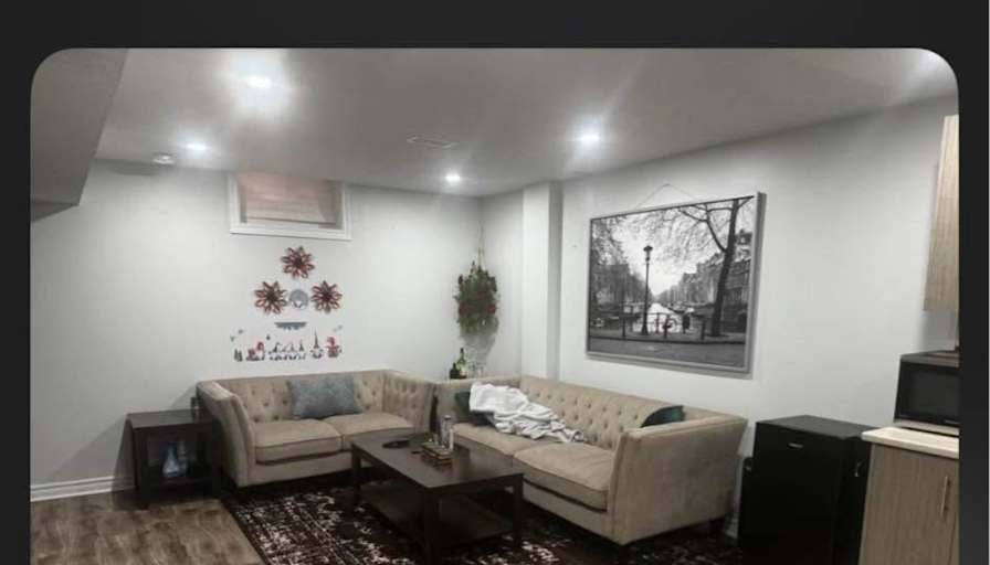 Abida's room