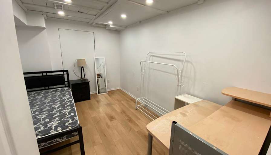 Linda's room